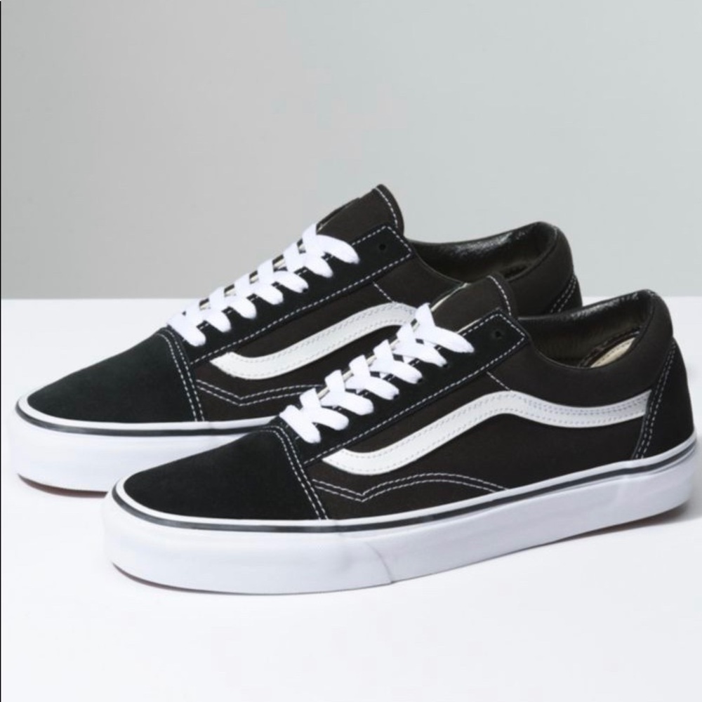 ⭐️HP⭐️Old Skool Black Vans